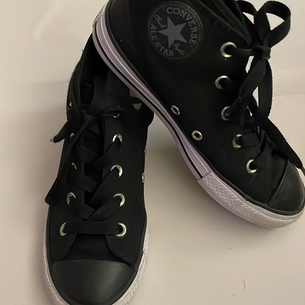 Youth Converse CTAS Black Hightop Style 657529C Size 2
